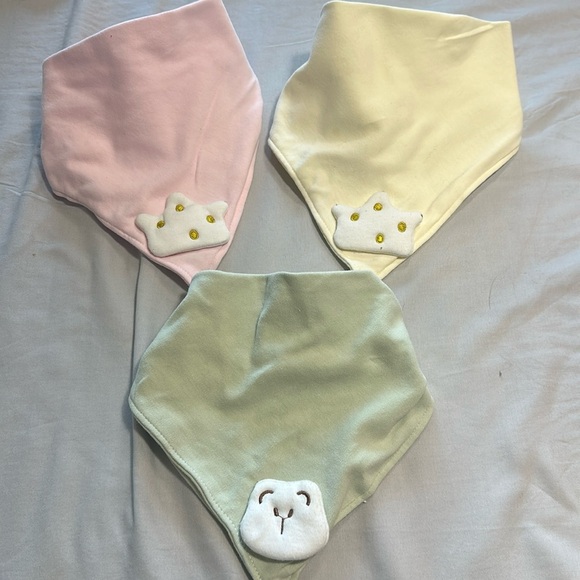 Set of 3 baby bibs with snap closure - Picture 1 of 2